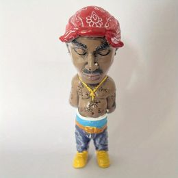 1pc Hip-Hop Singer Statue, Music Artist Sculpture Table Decoration, Gift For Hip-Hop Lovers, Garden Resin Decoration - Red Turban